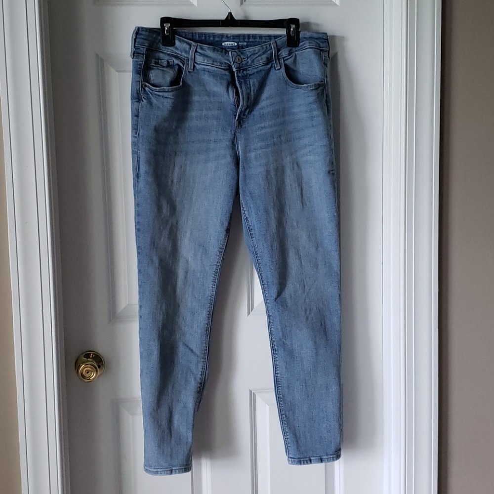Old Navy Rockstar Super Skinny Jean